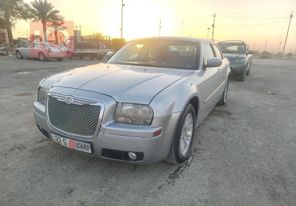 كرايسلر 300